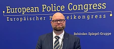 Das Bild zeigt Herrn Prof. Dr. Weisser auf den Polizeikongress